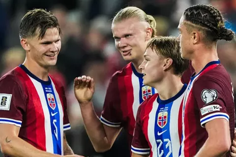 منتخب النرويج يكتسح إستونيا ويتأهل لكأس العالم 2026.. وفوز المجر وآيسلندا